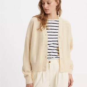 Levi’s Women’s size Large Cream Cyrus Button Down Cardigan Sweater